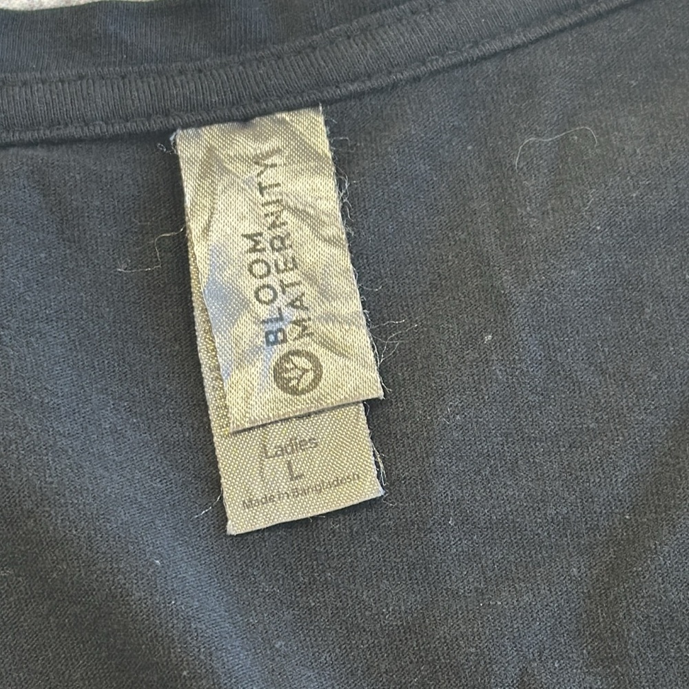 Bloom Maternity • Graphic Tee • Sz L - Picture 5 of 9